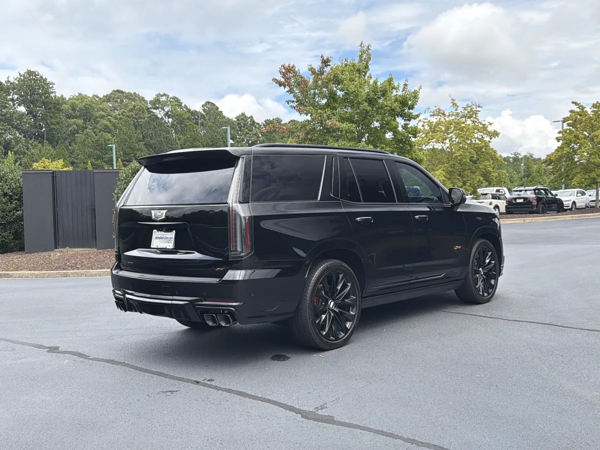2025 CADILLAC Escalade AWD V-Series thumbnail 2