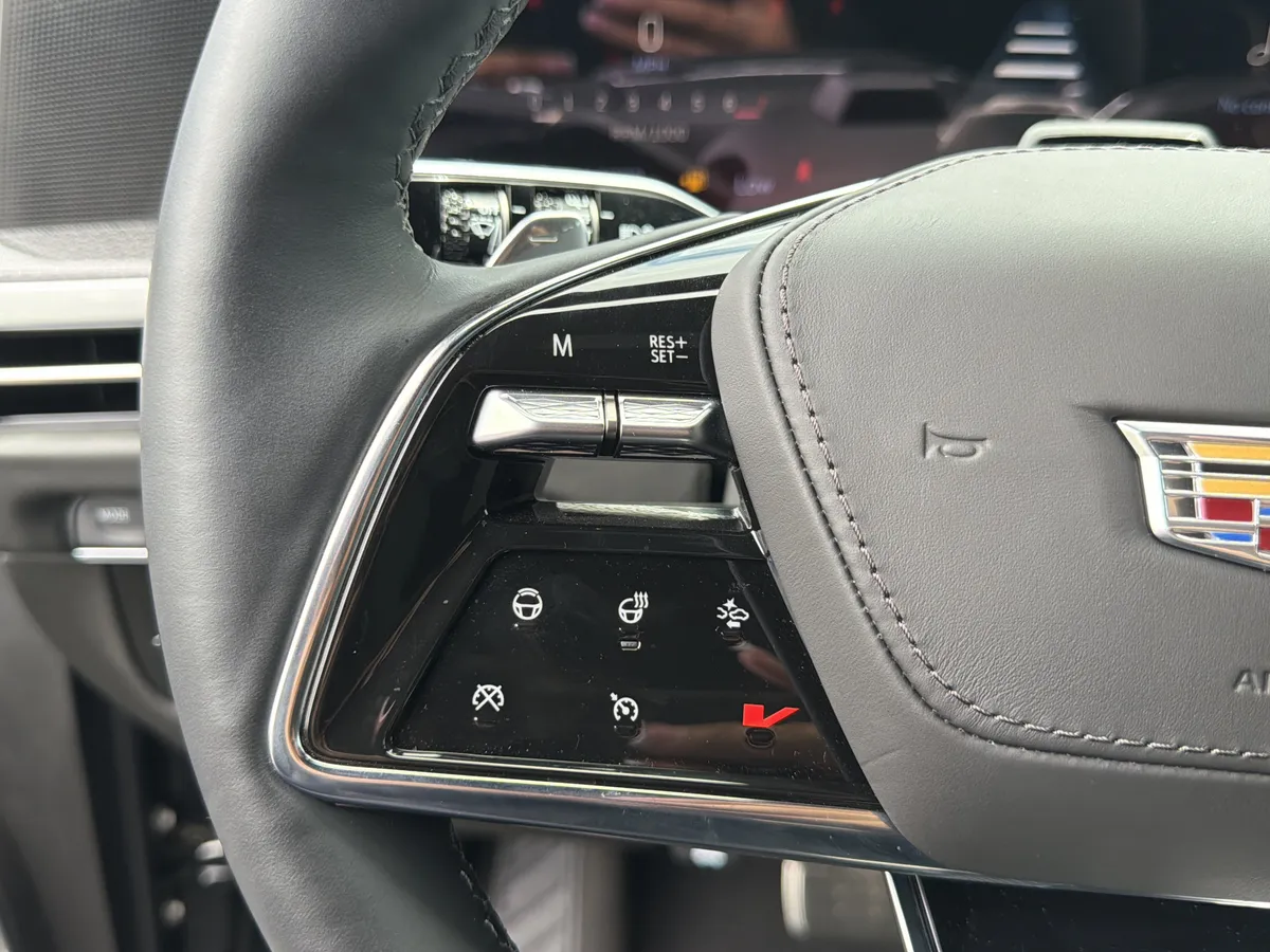 2025 CADILLAC Escalade AWD V-Series thumbnail 30