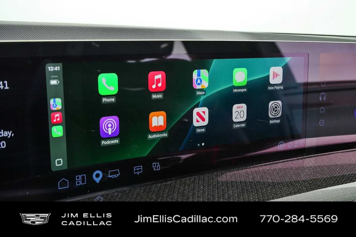 2025 Cadillac Escalade Escalade-V thumbnail 16