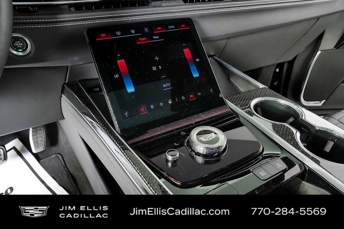2025 Cadillac Escalade Escalade-V thumbnail 19