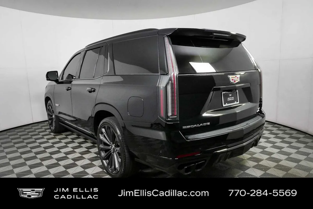2025 Cadillac Escalade Escalade-V thumbnail 31
