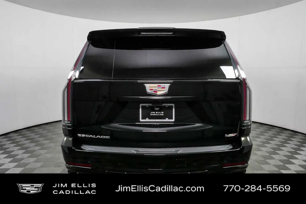 2025 Cadillac Escalade Escalade-V thumbnail 32