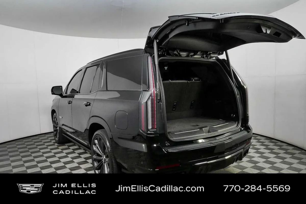 2025 Cadillac Escalade Escalade-V thumbnail 36