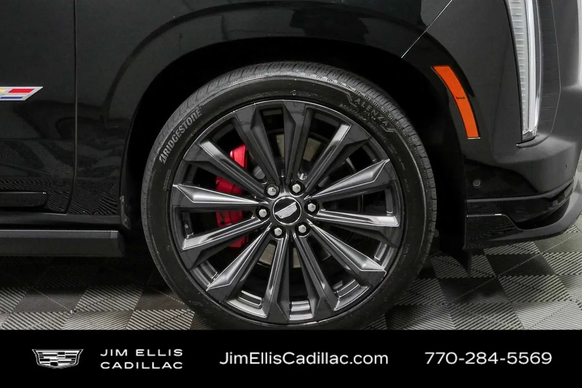 2025 Cadillac Escalade Escalade-V thumbnail 42