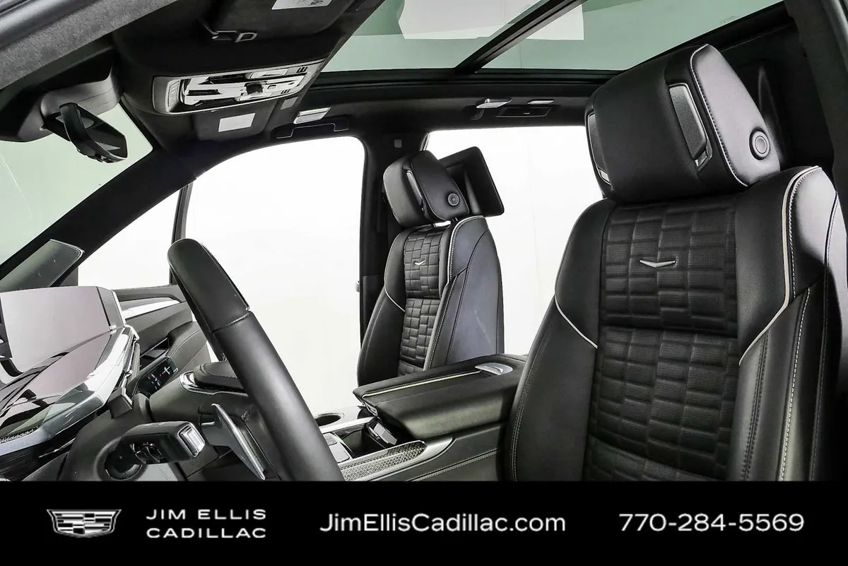 2025 Cadillac Escalade Escalade-V thumbnail 5