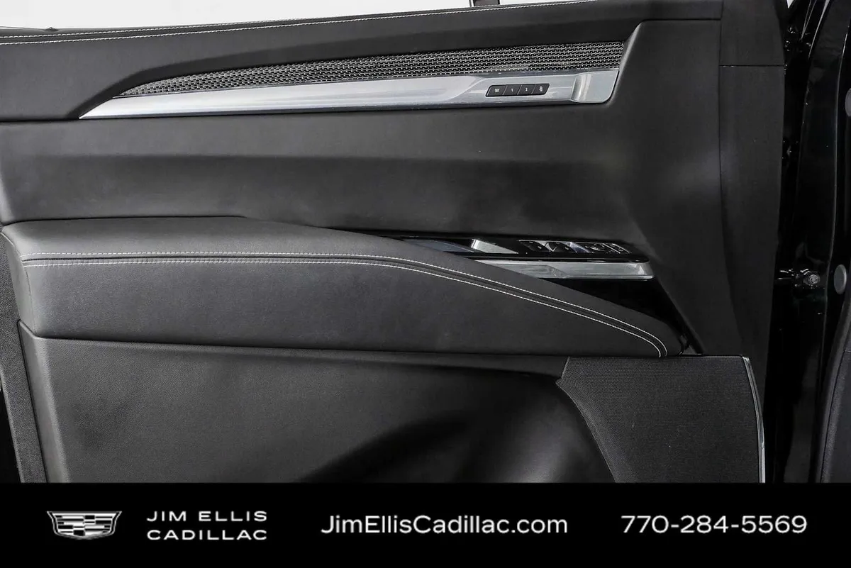 2025 Cadillac Escalade Escalade-V thumbnail 6