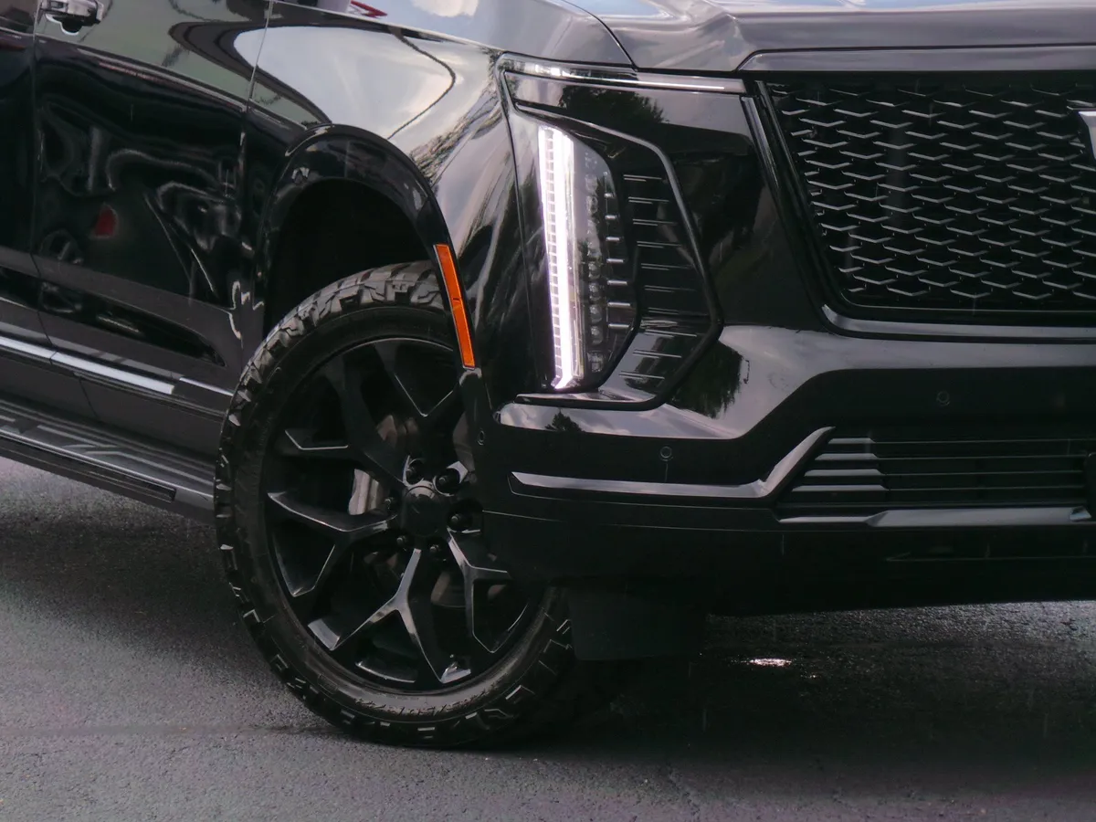 2025 CADILLAC Escalade ESV 4WD Sport thumbnail 20
