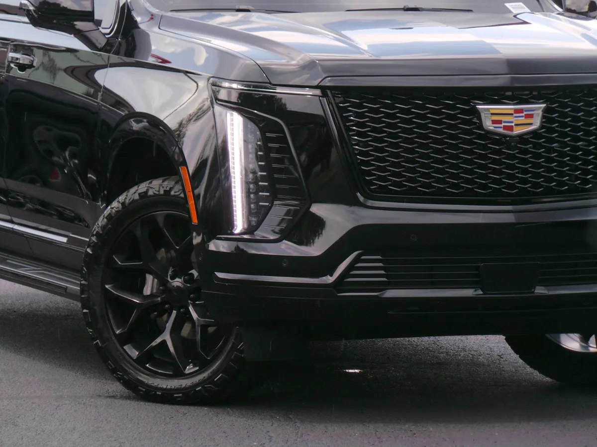 2025 CADILLAC Escalade ESV 4WD Sport thumbnail 25