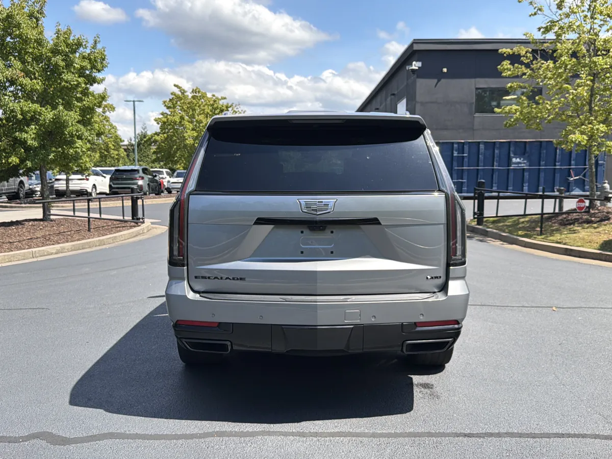 2025 CADILLAC Escalade ESV 4WD Sport Platinum thumbnail 14