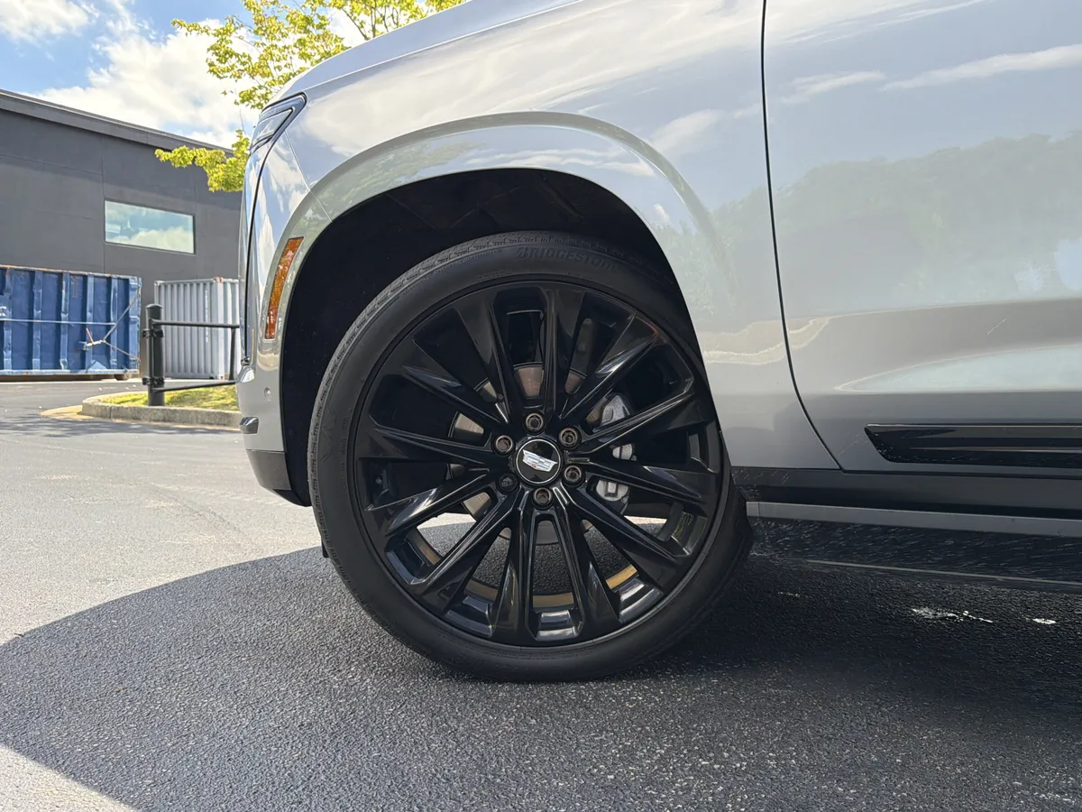 2025 CADILLAC Escalade ESV 4WD Sport Platinum thumbnail 15