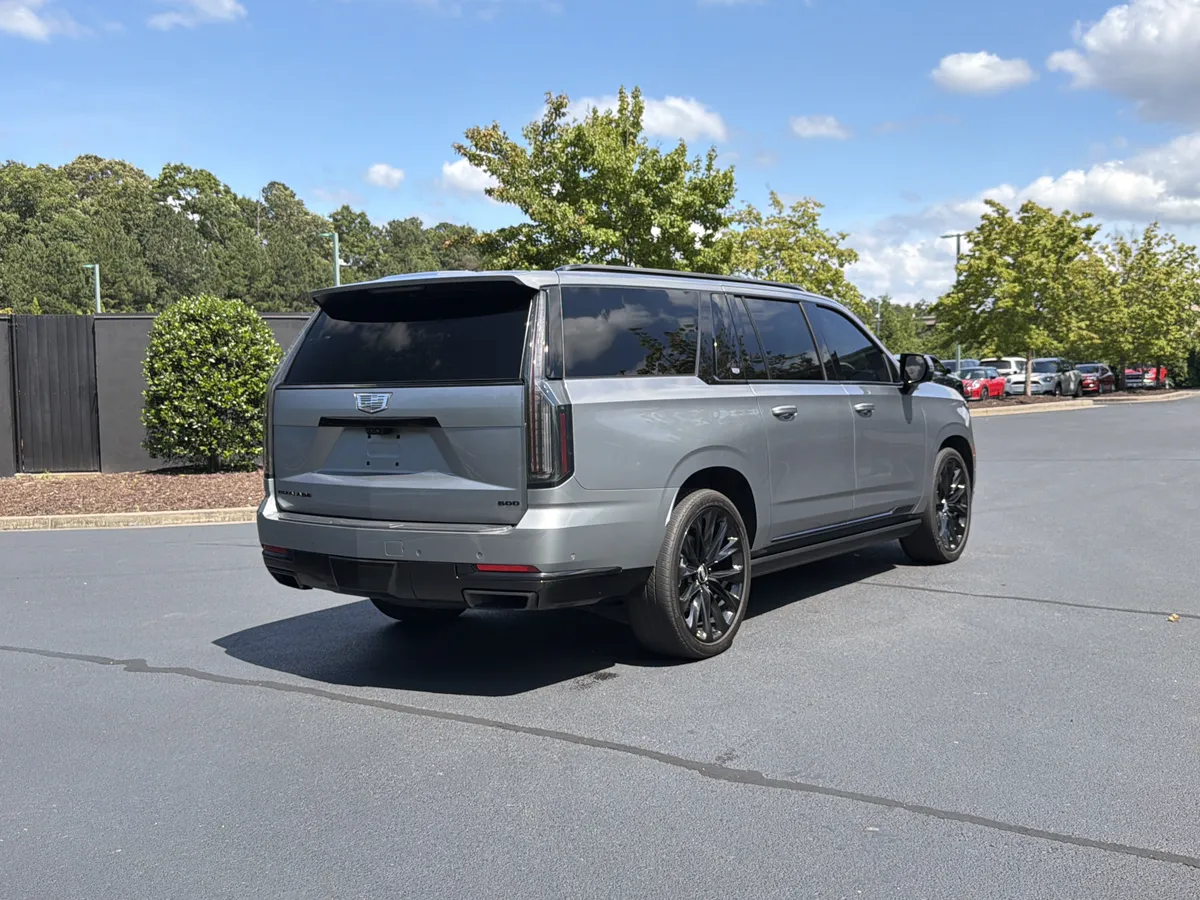 2025 CADILLAC Escalade ESV 4WD Sport Platinum thumbnail 2