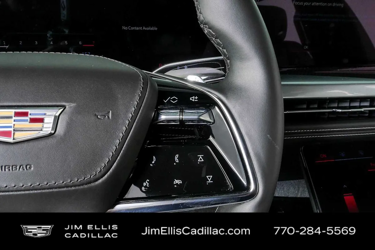 2025 Cadillac Escalade ESV Escalade-V ESV thumbnail 11