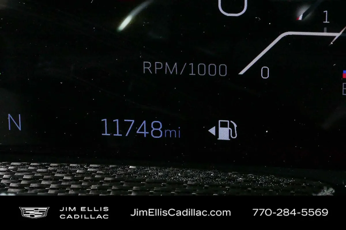 2025 Cadillac Escalade ESV Escalade-V ESV thumbnail 12