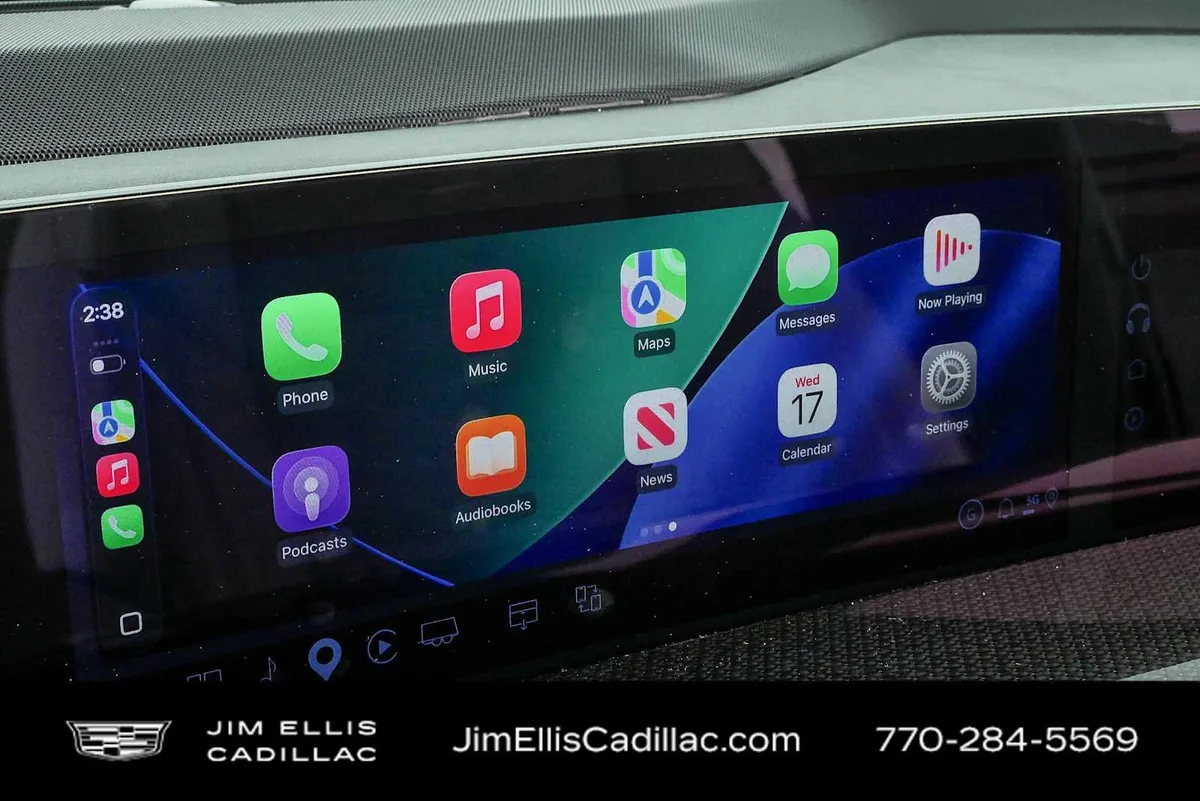 2025 Cadillac Escalade ESV Escalade-V ESV thumbnail 16