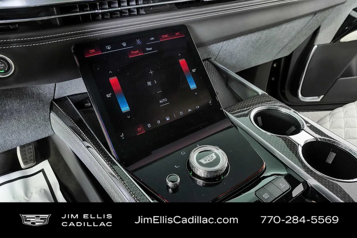 2025 Cadillac Escalade ESV Escalade-V ESV thumbnail 19