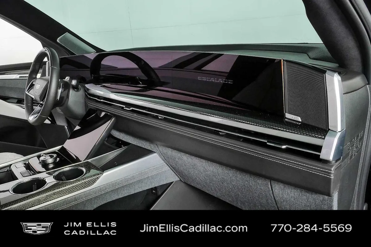 2025 Cadillac Escalade ESV Escalade-V ESV thumbnail 26