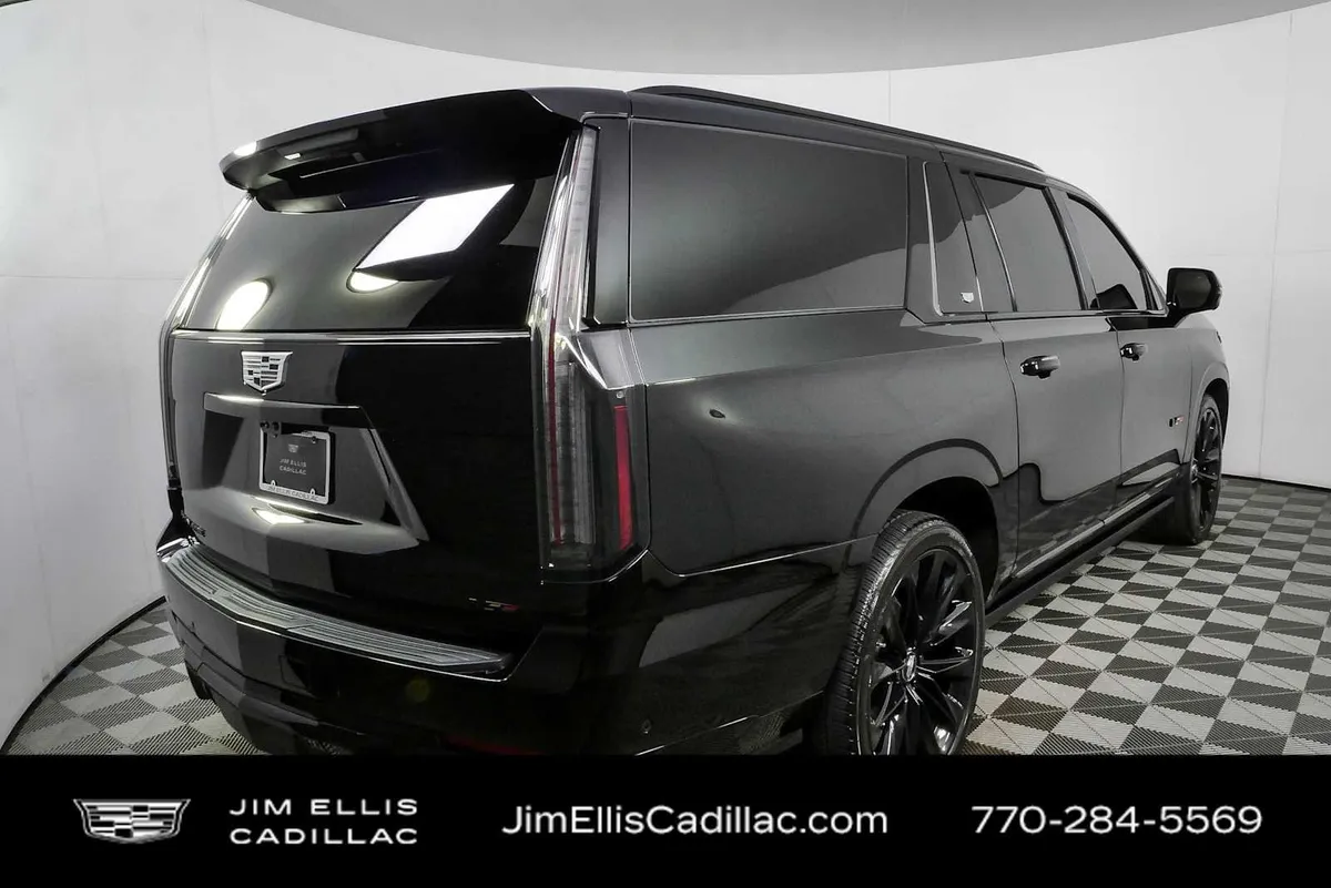 2025 Cadillac Escalade ESV Escalade-V ESV thumbnail 3