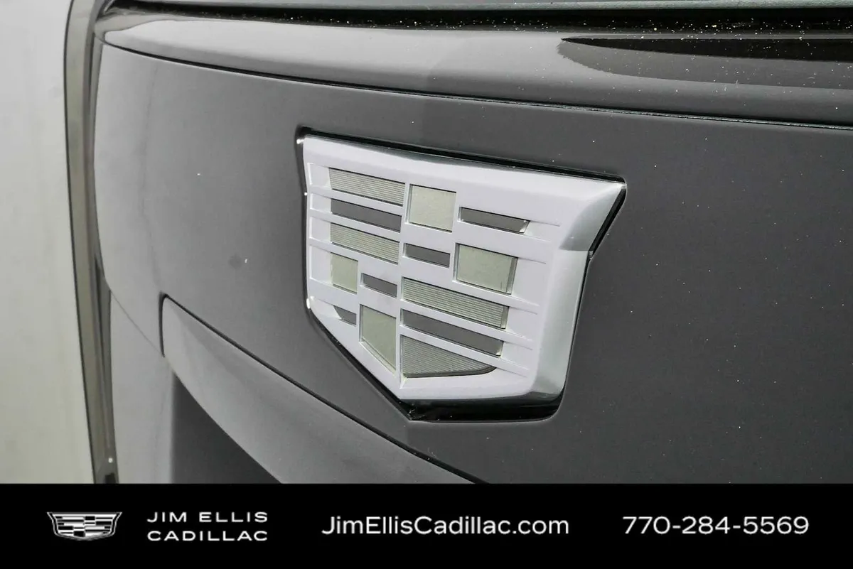 2025 Cadillac Escalade ESV Escalade-V ESV thumbnail 40