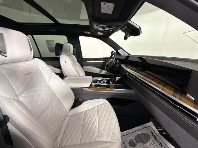 2025 CADILLAC Escalade ESV Premium Luxury Platinum thumbnail 37