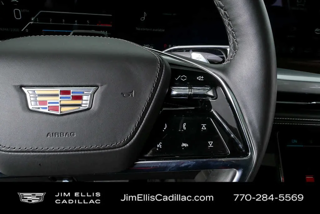 2025 Cadillac Escalade ESV Sport Platinum thumbnail 11