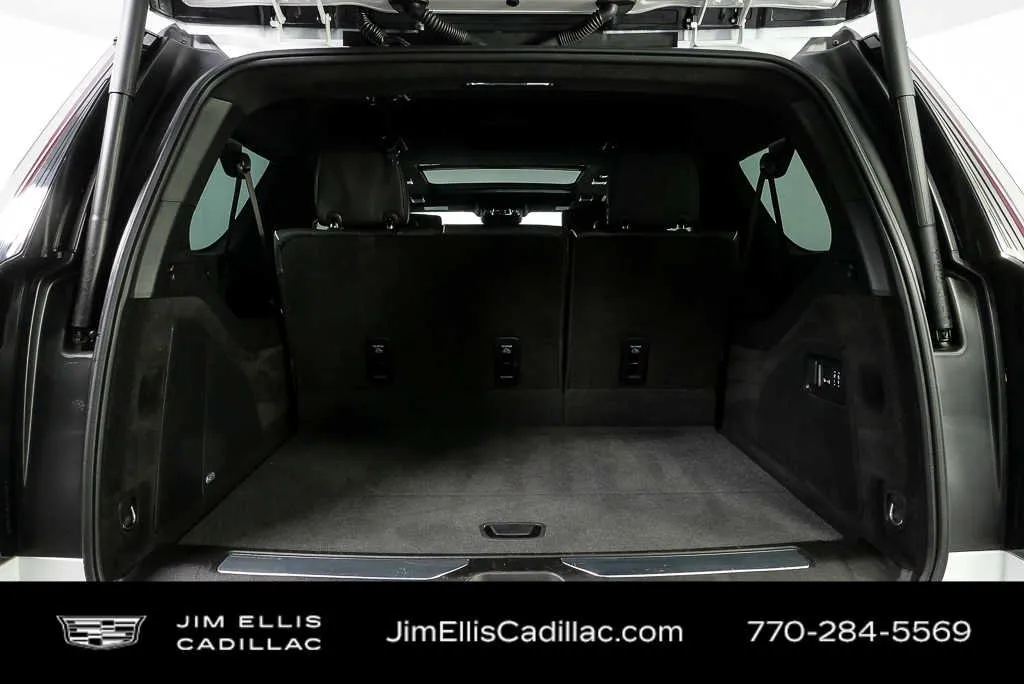 2025 Cadillac Escalade ESV Sport Platinum thumbnail 34