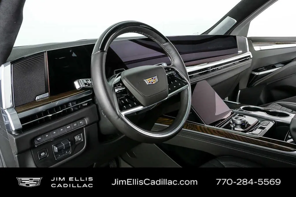 2025 Cadillac Escalade ESV Sport Platinum thumbnail 4