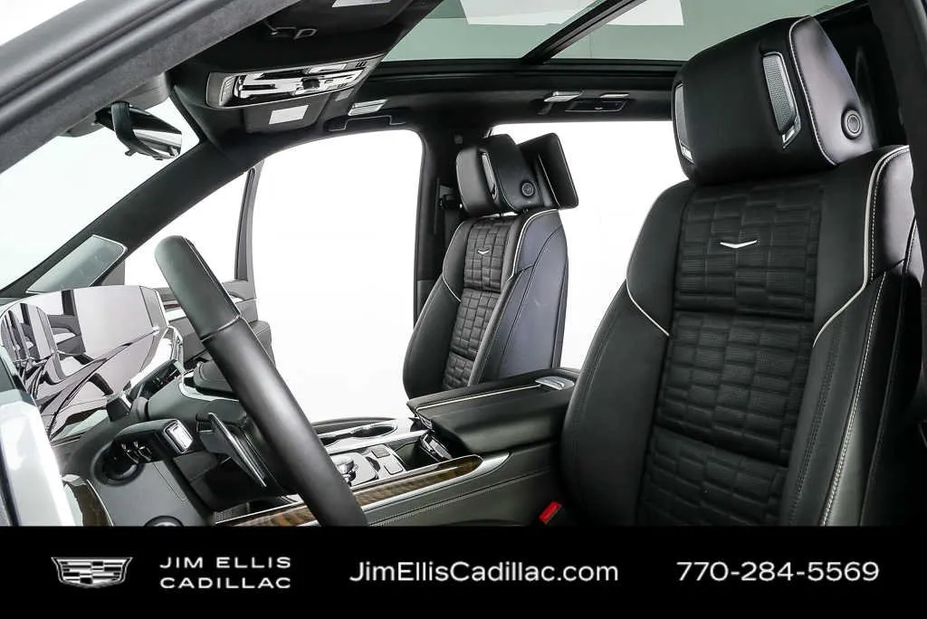 2025 Cadillac Escalade ESV Sport Platinum thumbnail 5