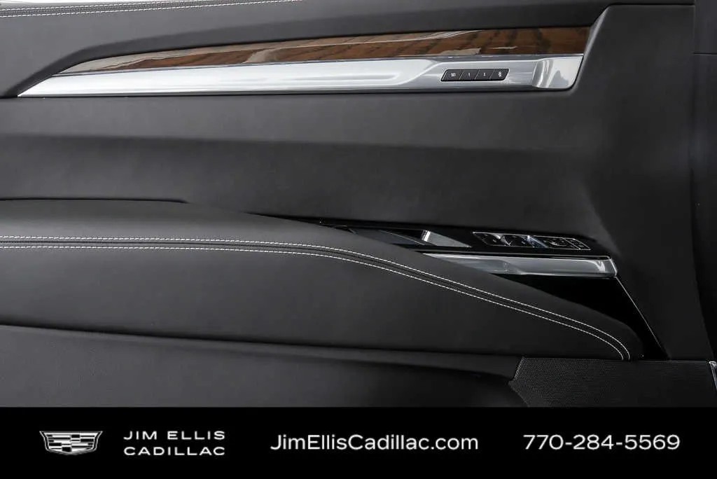 2025 Cadillac Escalade ESV Sport Platinum thumbnail 6