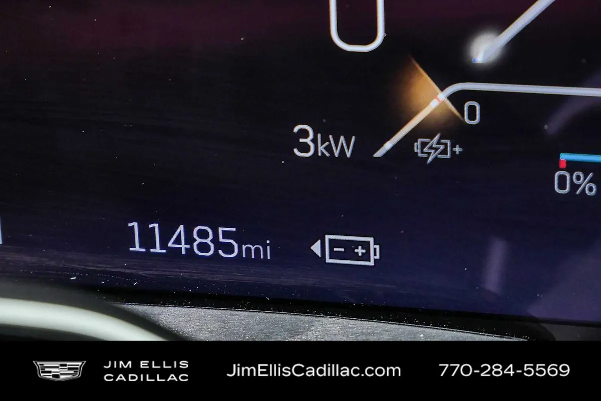 2025 Cadillac ESCALADE IQ Luxury 2 thumbnail 11