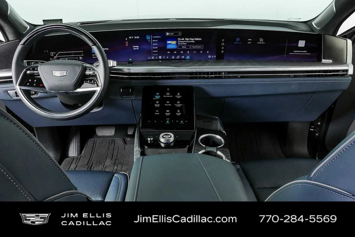 2025 Cadillac ESCALADE IQ Luxury 2 thumbnail 18