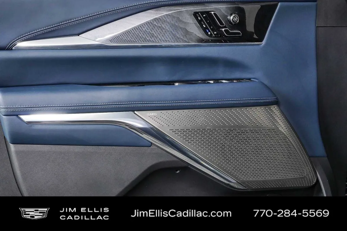 2025 Cadillac ESCALADE IQ Luxury 2 thumbnail 6