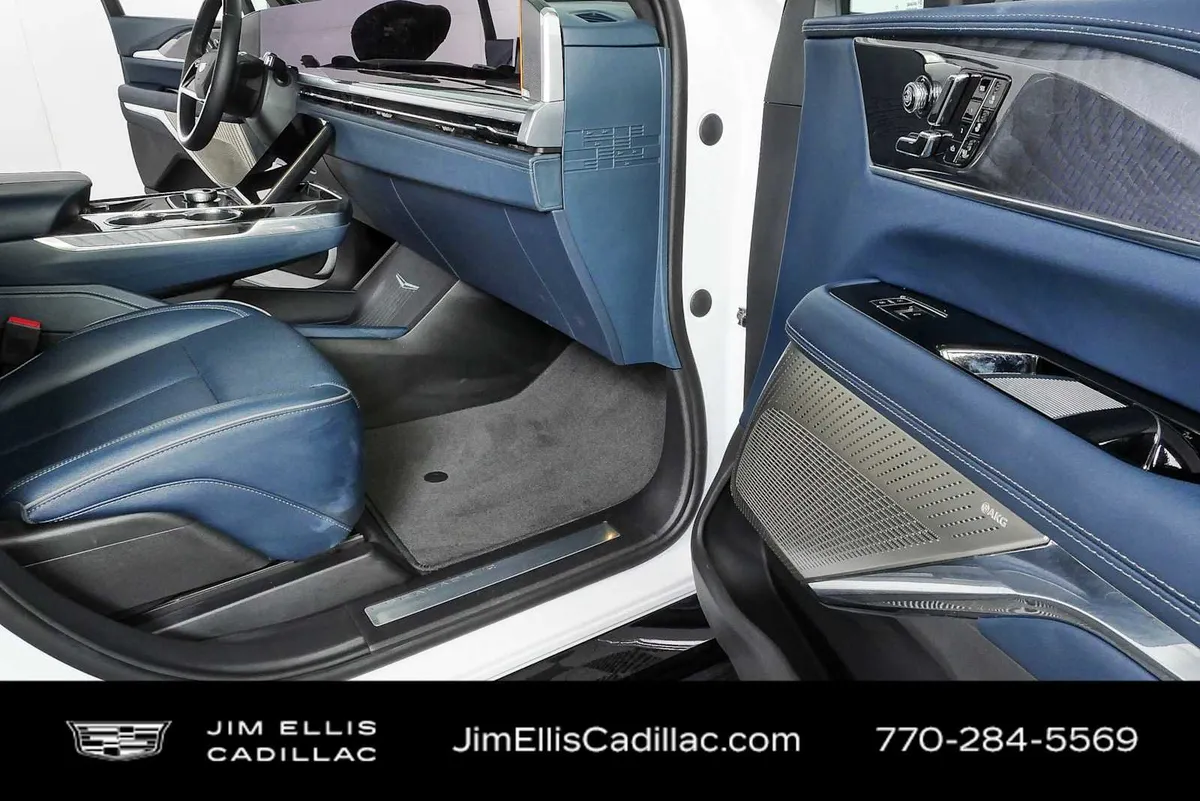 2025 Cadillac ESCALADE IQ Luxury 2 thumbnail 25