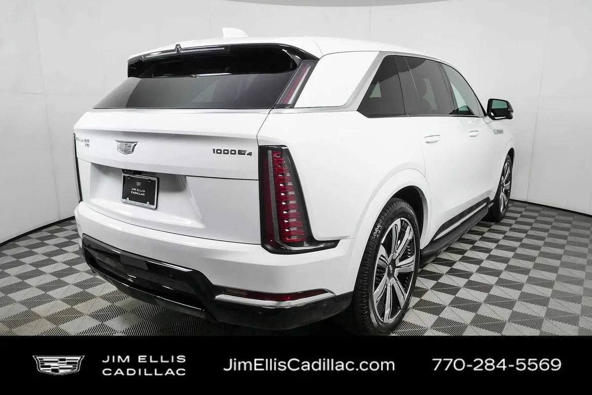 2025 Cadillac ESCALADE IQ Luxury 2 thumbnail 3