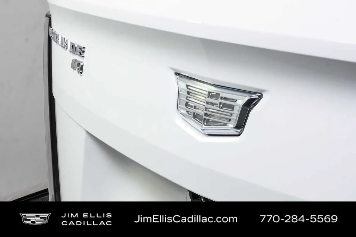 2025 Cadillac ESCALADE IQ Luxury 2 thumbnail 38