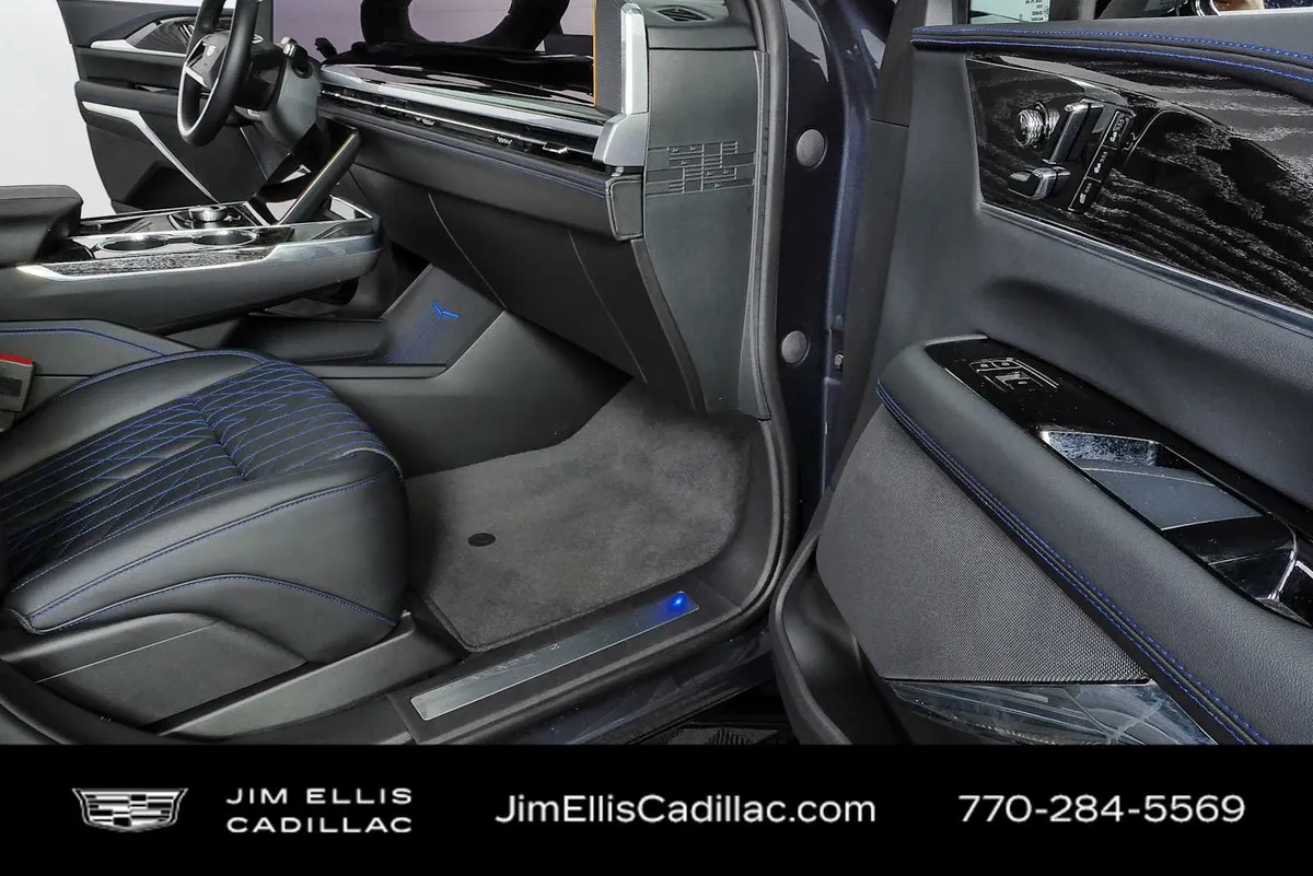 2025 Cadillac ESCALADE IQ Sport 1 thumbnail 25