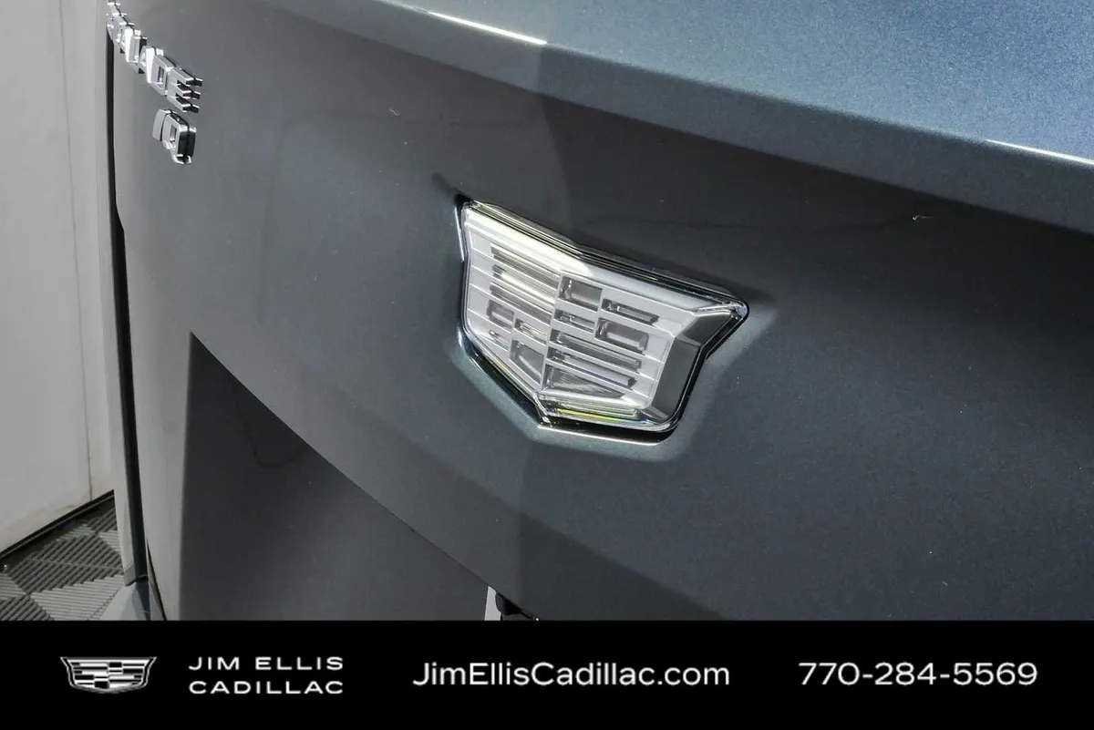 2025 Cadillac ESCALADE IQ Sport 1 thumbnail 38