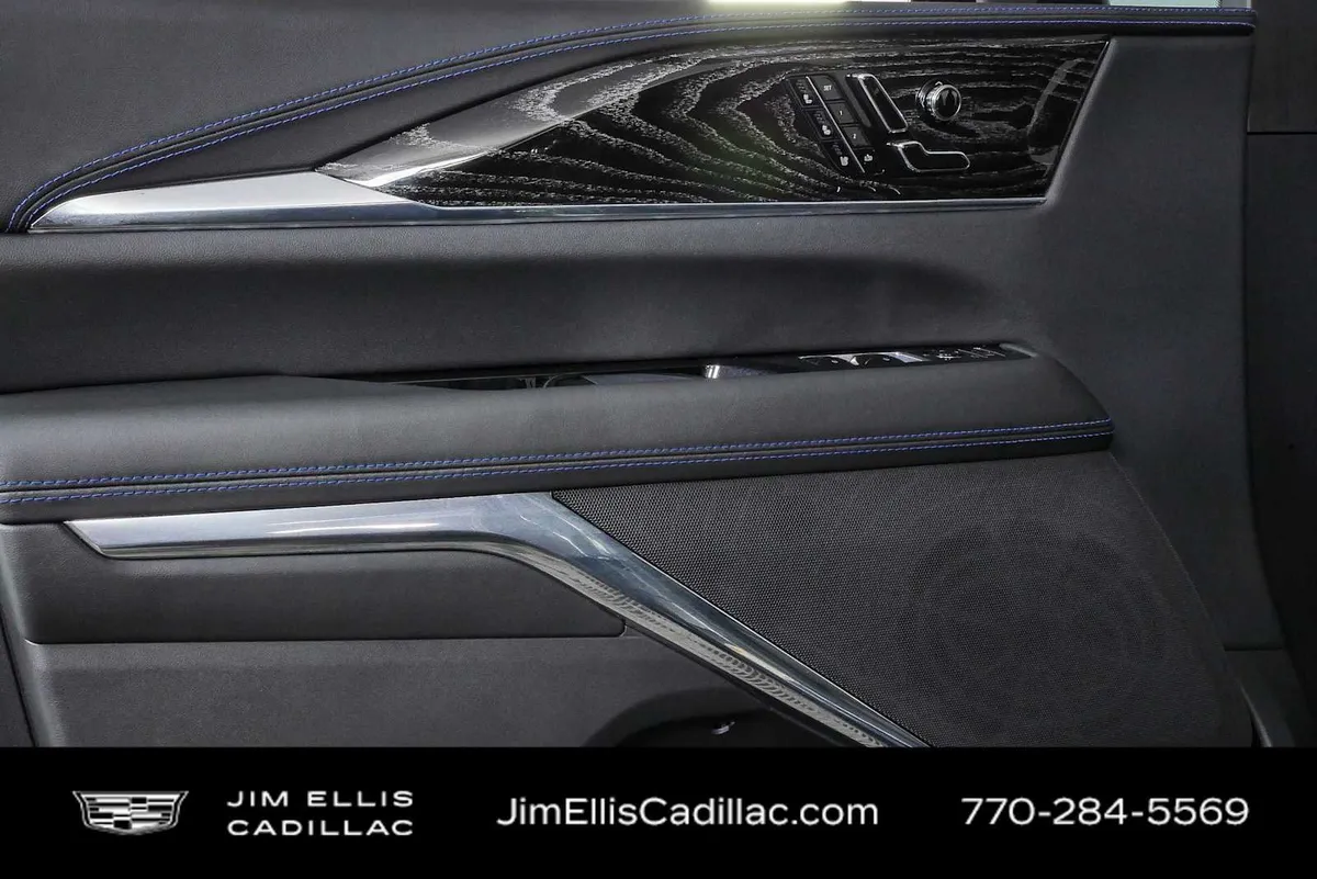 2025 Cadillac ESCALADE IQ Sport 1 thumbnail 6