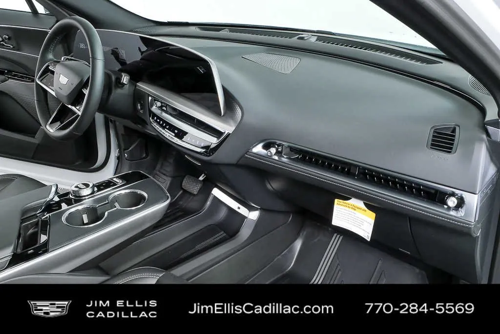 2025 Cadillac LYRIQ Luxury 1 thumbnail 23