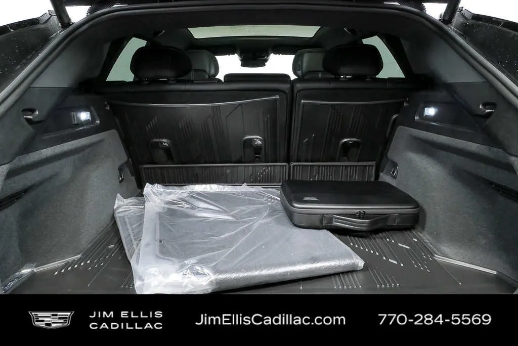 2025 Cadillac LYRIQ Luxury 1 thumbnail 26