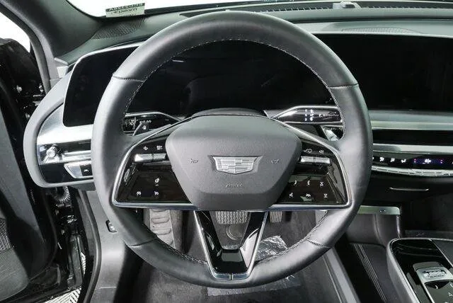 2025 Cadillac LYRIQ Sport 1 thumbnail 18