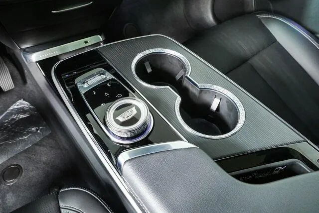 2025 Cadillac LYRIQ Sport 1 thumbnail 27