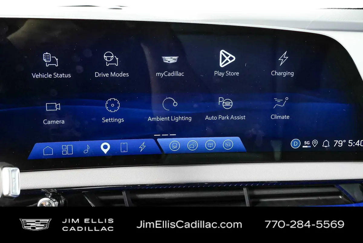 2025 Cadillac OPTIQ Luxury 1 thumbnail 14