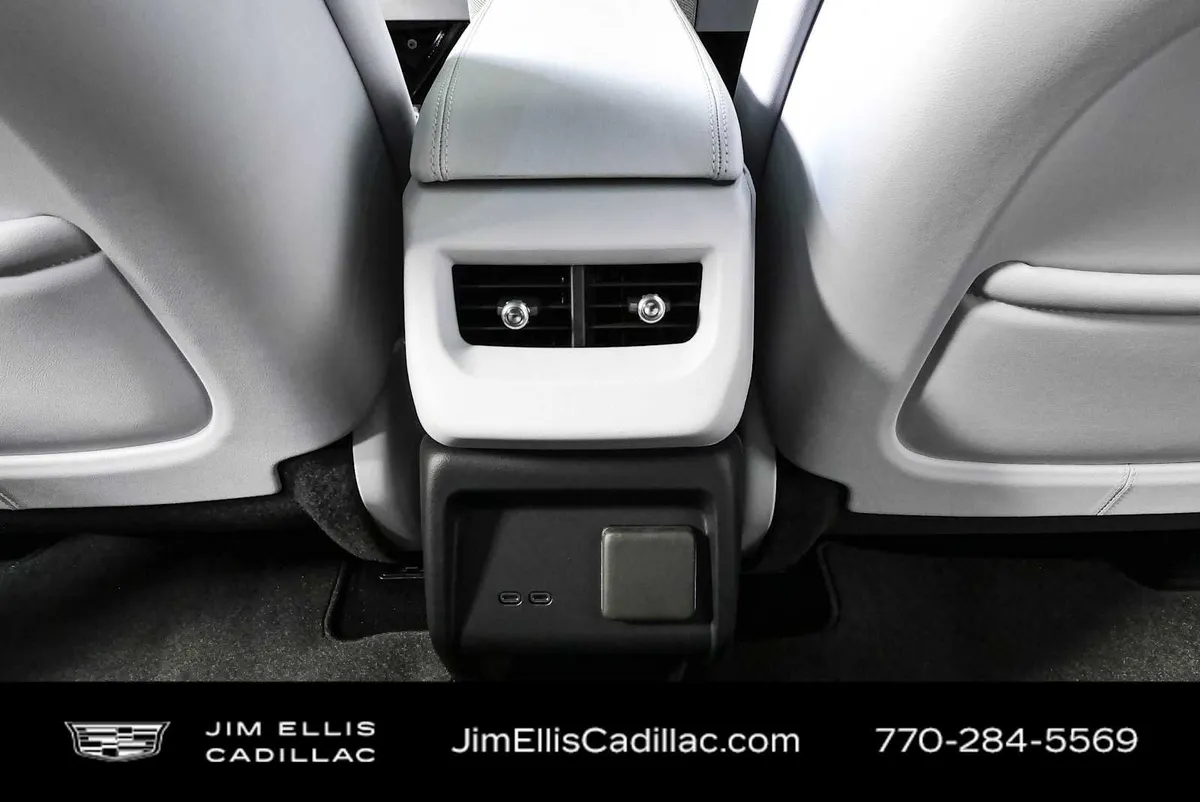 2025 Cadillac OPTIQ Luxury 1 thumbnail 20