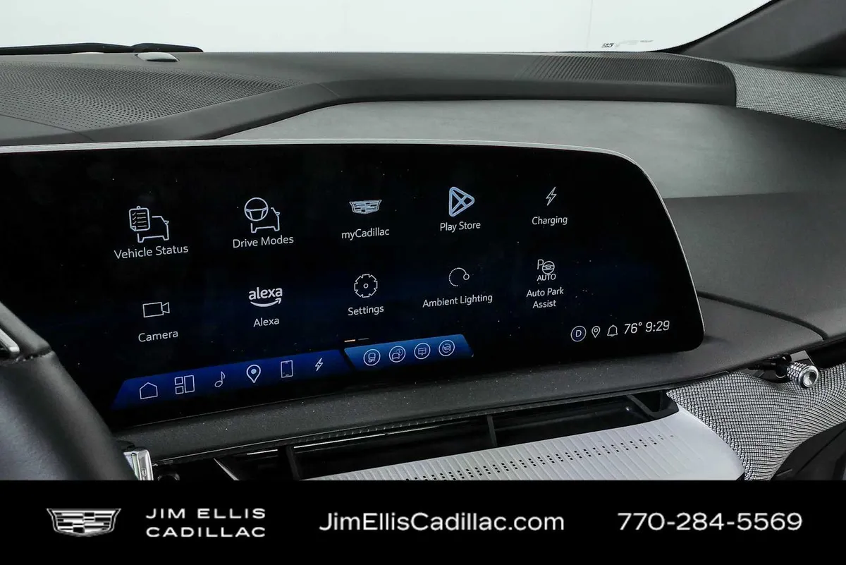 2025 Cadillac OPTIQ Luxury 1 thumbnail 14