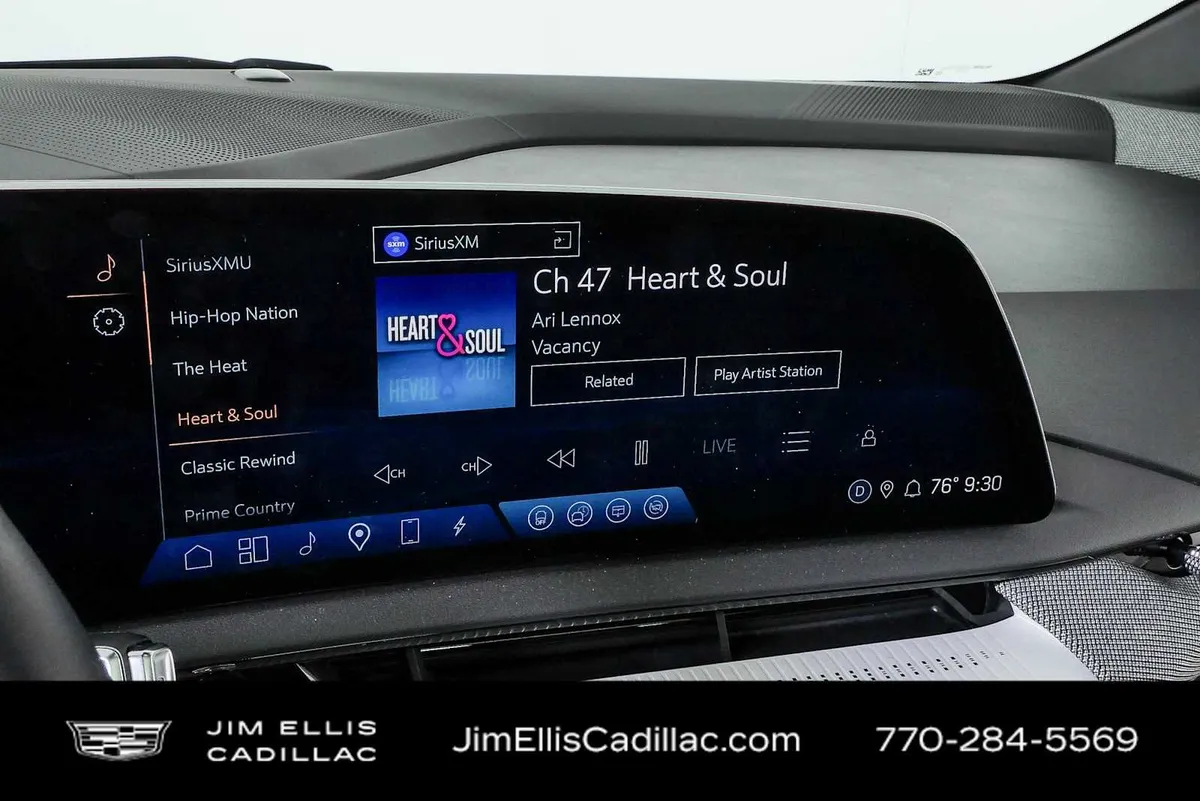 2025 Cadillac OPTIQ Luxury 1 thumbnail 15
