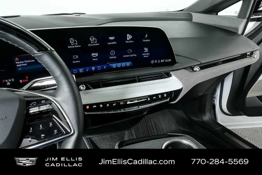 2025 Cadillac OPTIQ Luxury 2 thumbnail 13