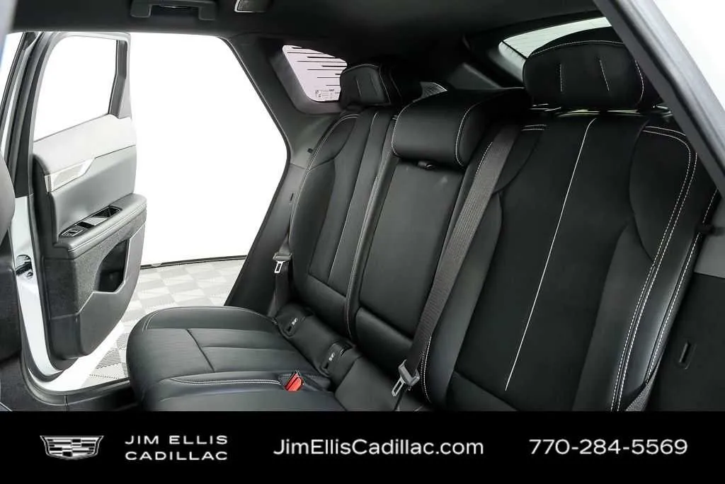 2025 Cadillac OPTIQ Luxury 2 thumbnail 20