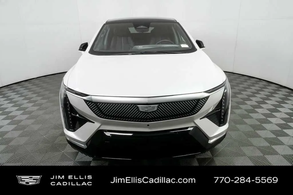 2025 Cadillac OPTIQ Luxury 2 thumbnail 33