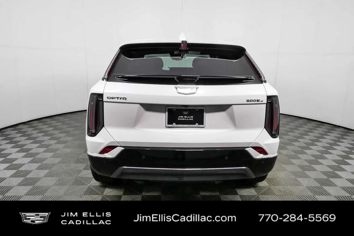 2025 Cadillac OPTIQ Luxury 2 thumbnail 29