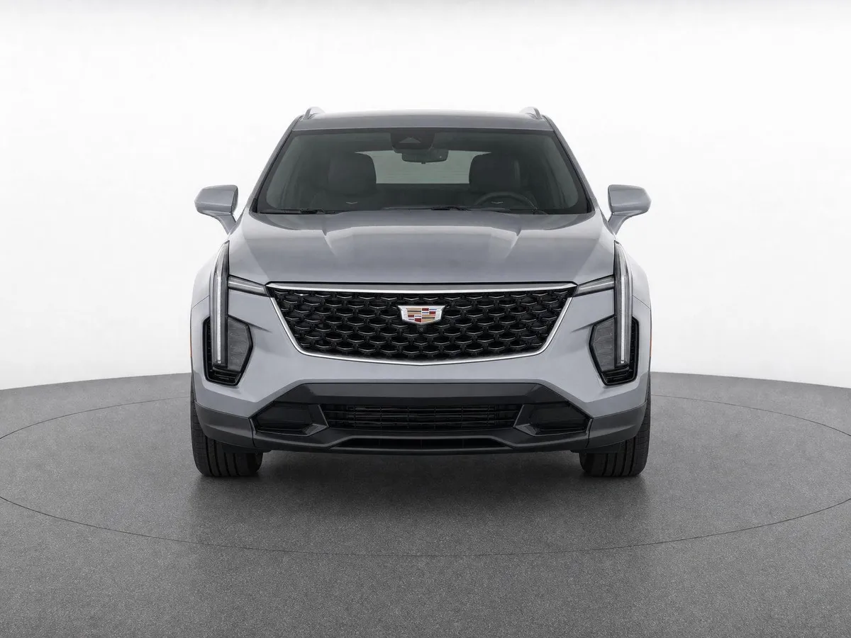 2025 Cadillac XT4 FWD Premium Luxury thumbnail 5